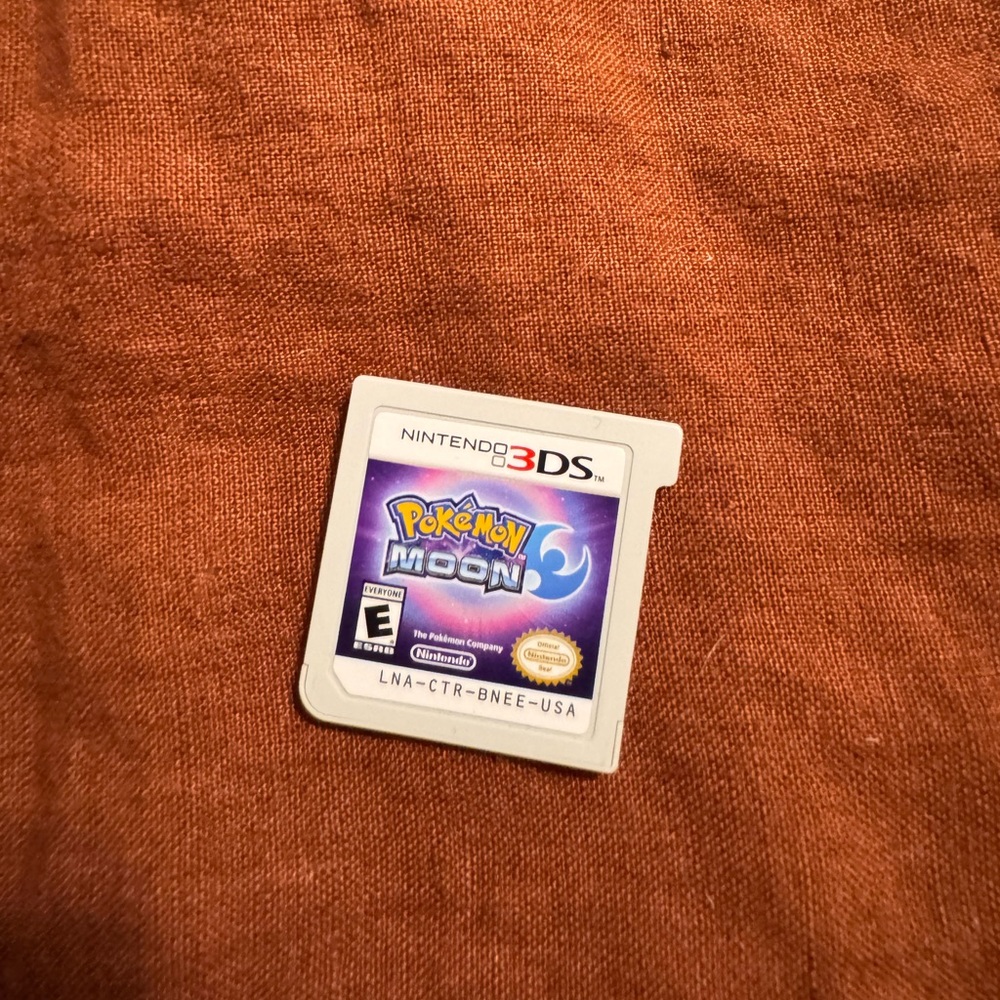Nintendo 3DS Pokémon Moon Game Cartridge with Vibrant Label